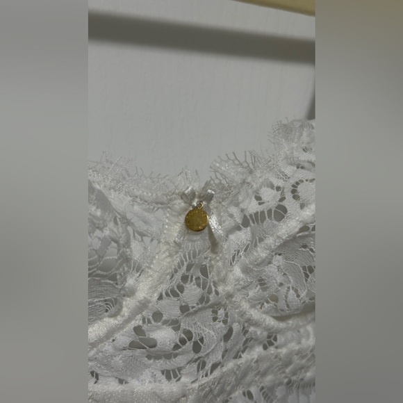 GOOSEBERRY INTIMATES Full On Glam Ivory Lace Bra - Size Medium - Picture 5 of 7